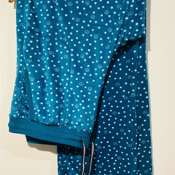 NAUTICA PAJAMA SET - Picture 2 of 11